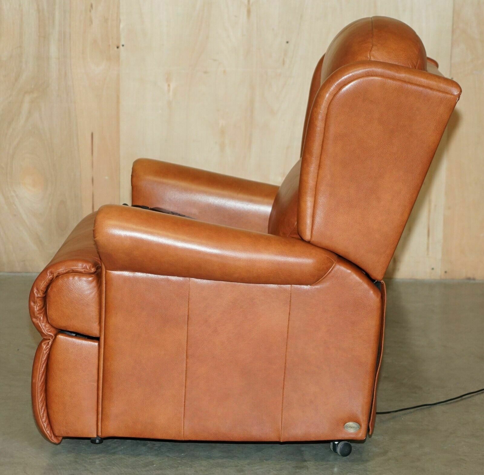 photo furniture Rrp £7,000 Sherborne Leather Upholstery Pair Of Rise Recliner Armchairs And Sofa