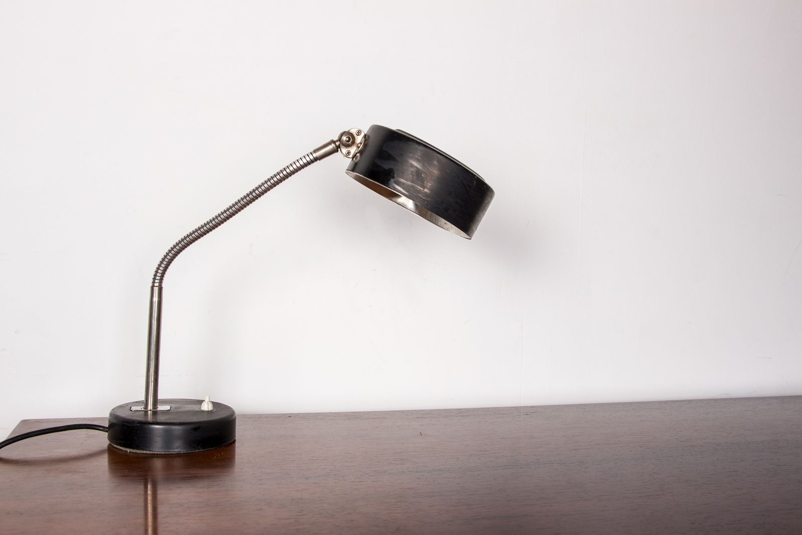 Luminaires Importante lampe de bureau à base flexible, 1960 photo