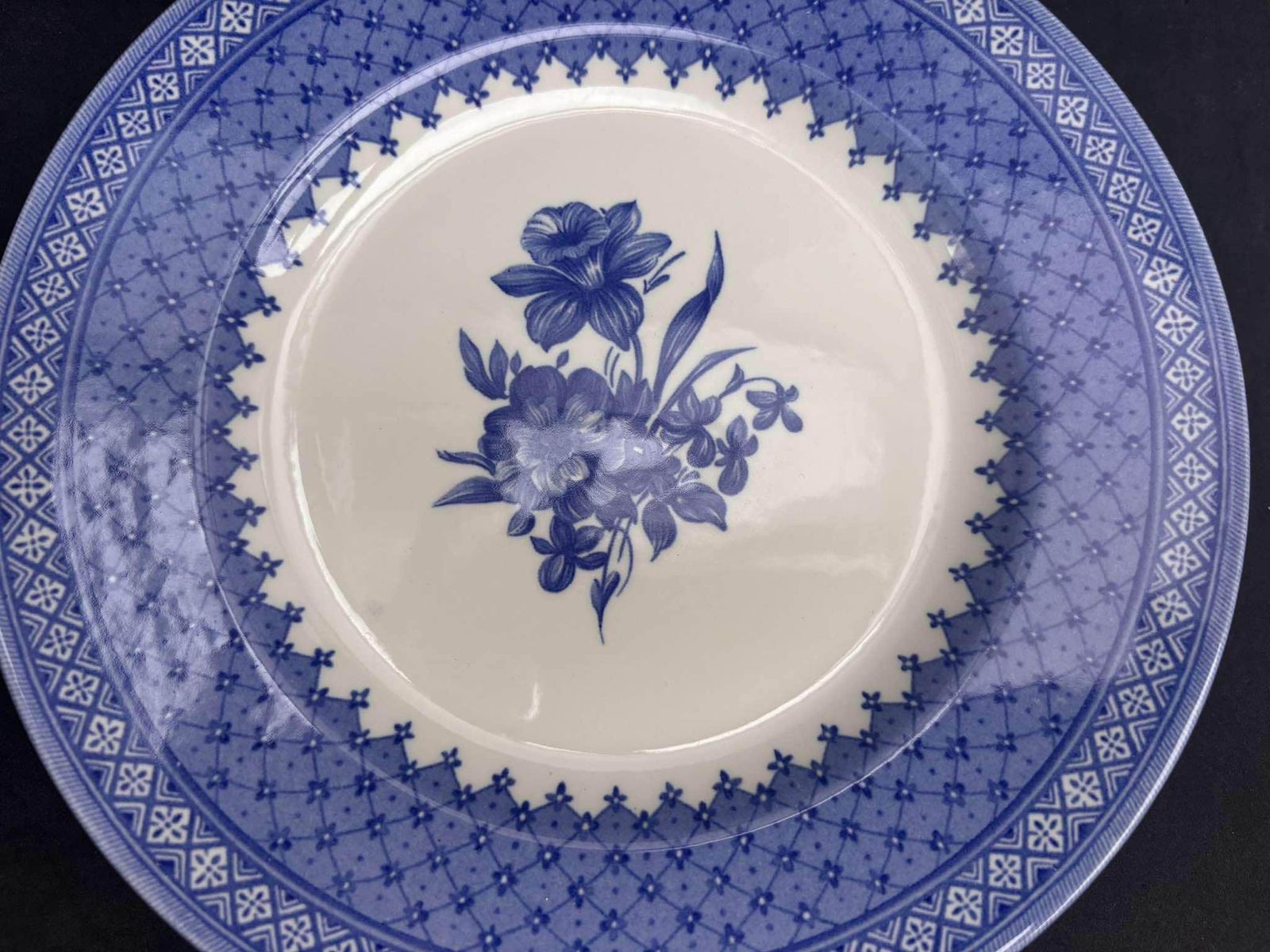 Set Of 4 Churchill Out Of The Blue Entremets Cheese Dessert Salad Plates Blue And White Table Decor English Gift photo vinterior