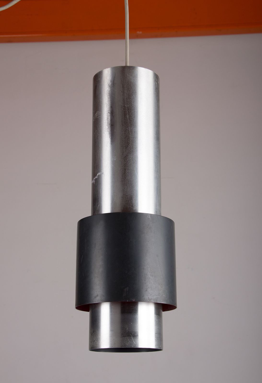 Grande suspension danoise en aluminium, modèle Zénith par Jo Hammerborg pour Fog & Mørup, 1960.