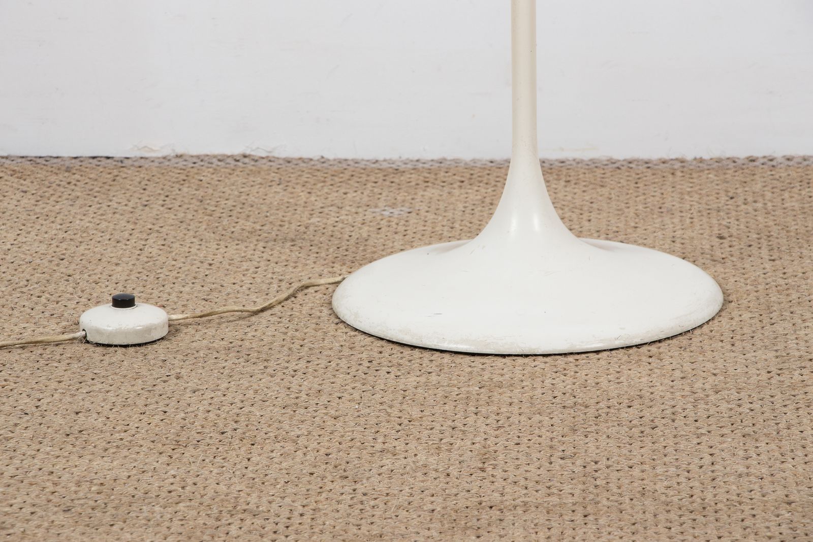 Grand lampadaire à 4 bras avec opalines, par Eva Renée Nele pour Temde Leuchten, 1960 photo Luminaires