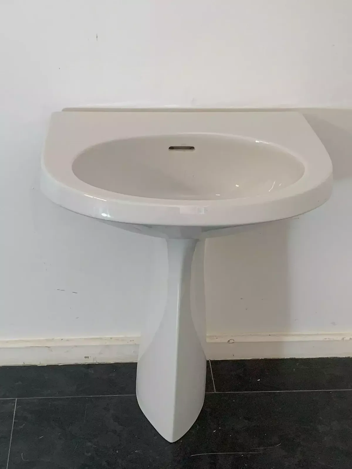 Gio Ponti Washbasin With Pedestal For Ideal Standard, 1960s photo Garden Decor