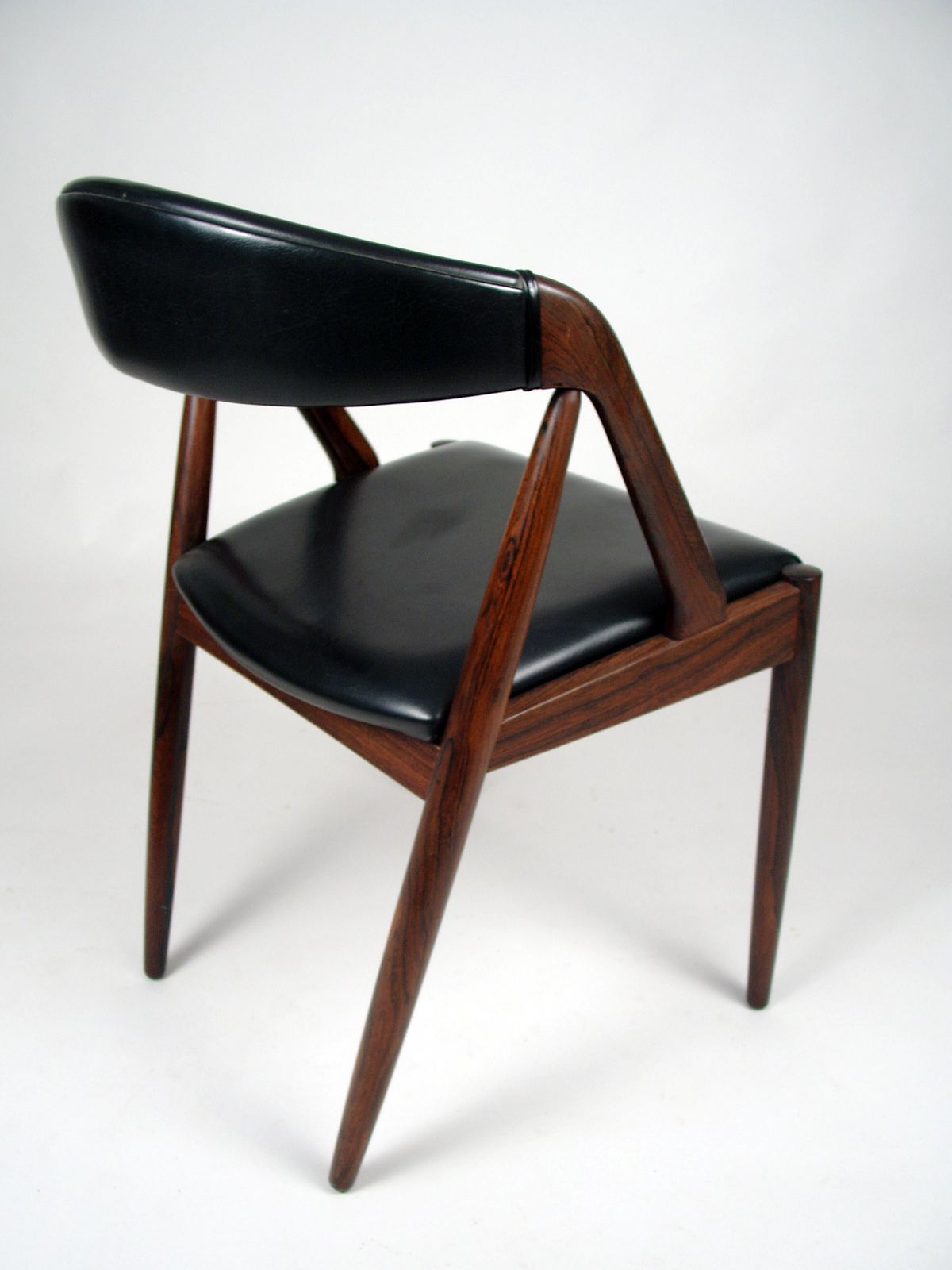 Mid Century Modern Danish Model 31 Dining Chair In Rosewood By Kai Kristiansen photo 399.0