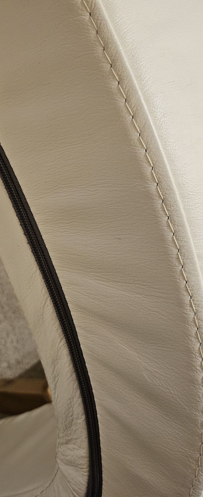 photo for sale Unique Vintage 70s/80s Italian White Leather Armchair