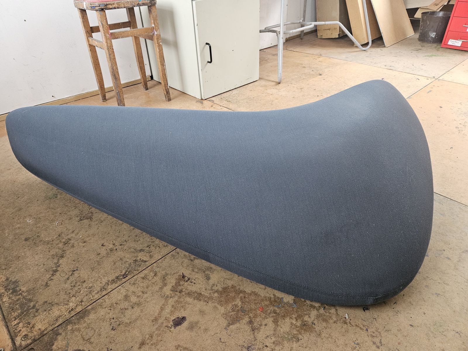 Zaha Hadid Designed Moon System Ottoman Manufactured By B&B Italia photo furniture