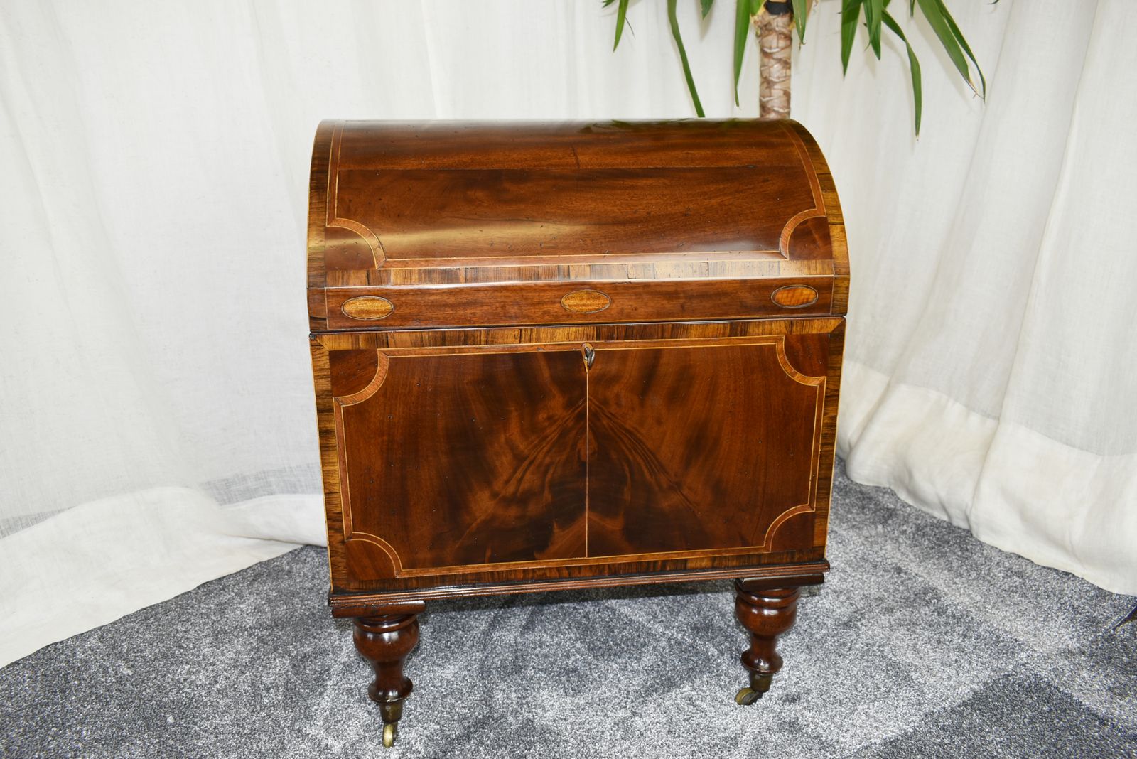 George III Mahogany Cellarette photo 1375.0
