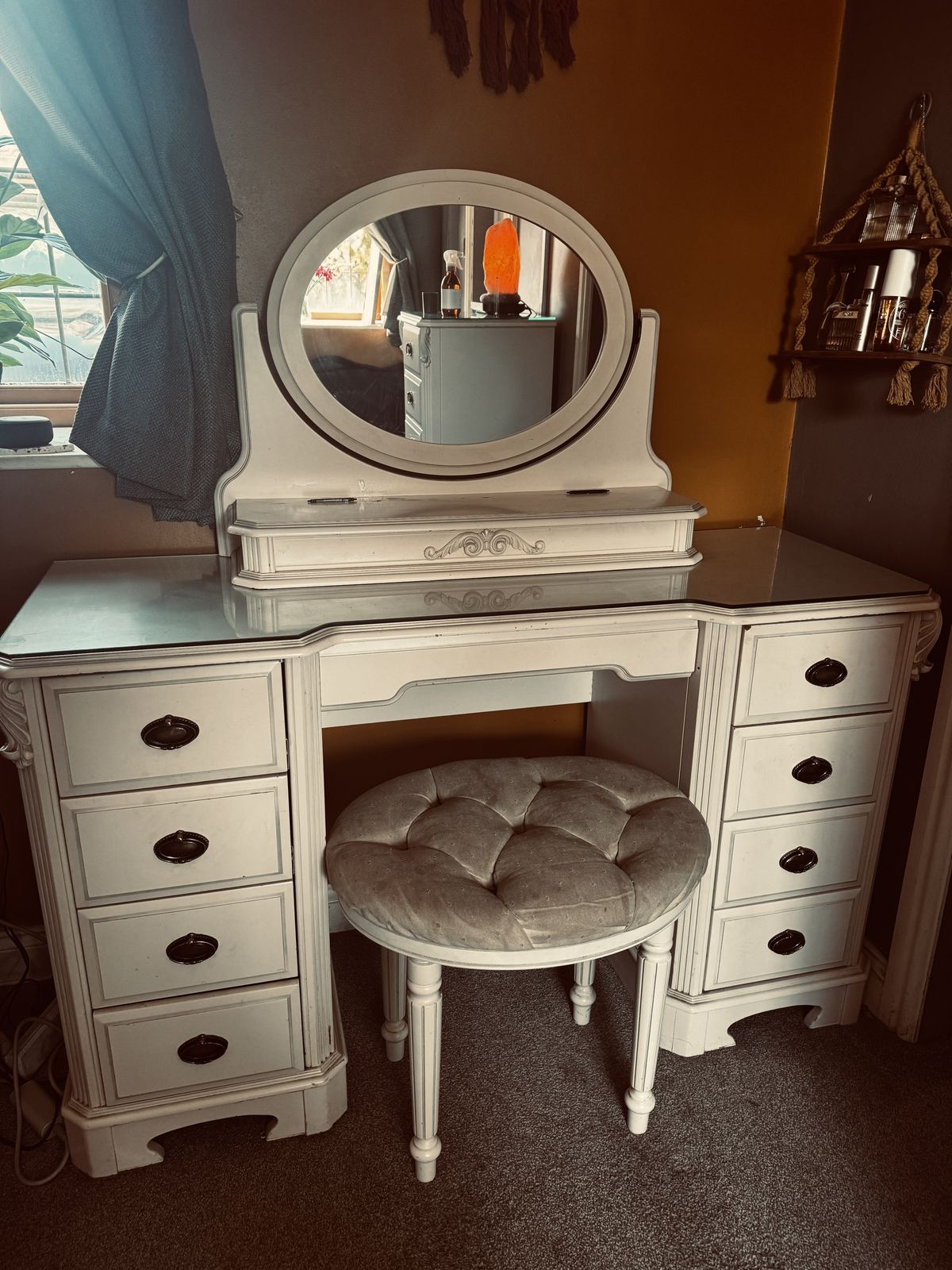 French Boutique Bedroom Furniture Set photo furniture