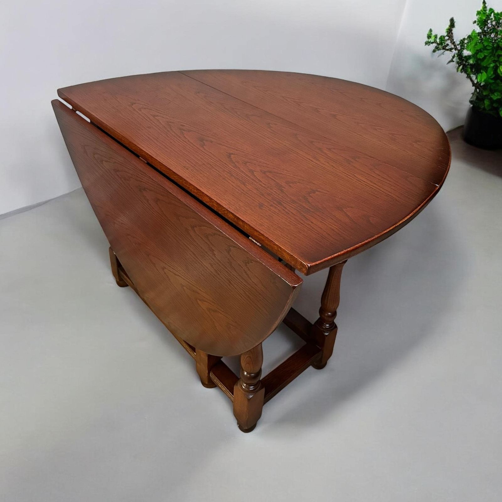 Vintage Old Charm Wood Brothers / Oak Gate Leg Drop Leaf Dining Table C1970 / Tudor Brown