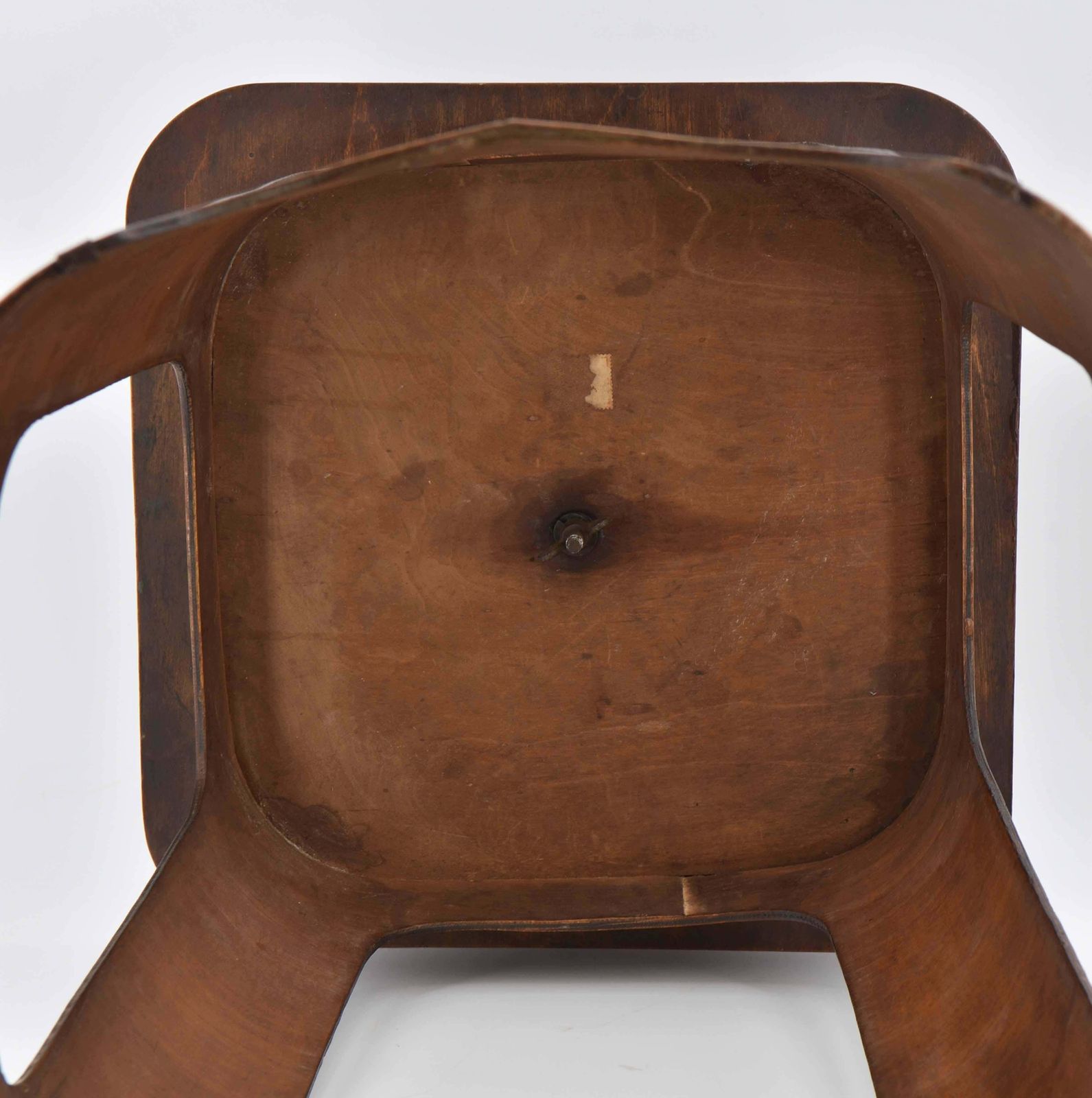 photo vinterior Isokon Plywood Stool Venesta Iconic 1930s Modernism