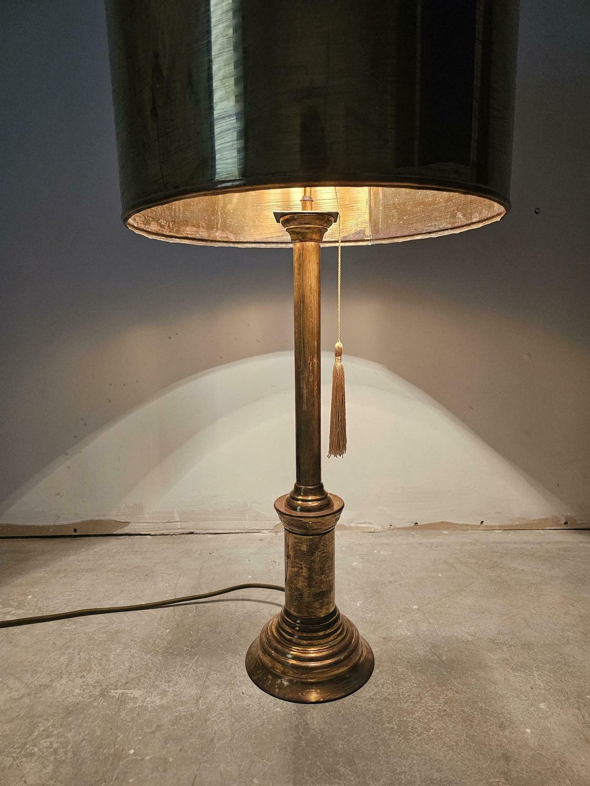 1 Out Of 2 Huge And Chic Mid Century Modern Bronze Table Lamps With Brass Shades Attr. To Maison Charles // Made In France In 1960s photo vintage