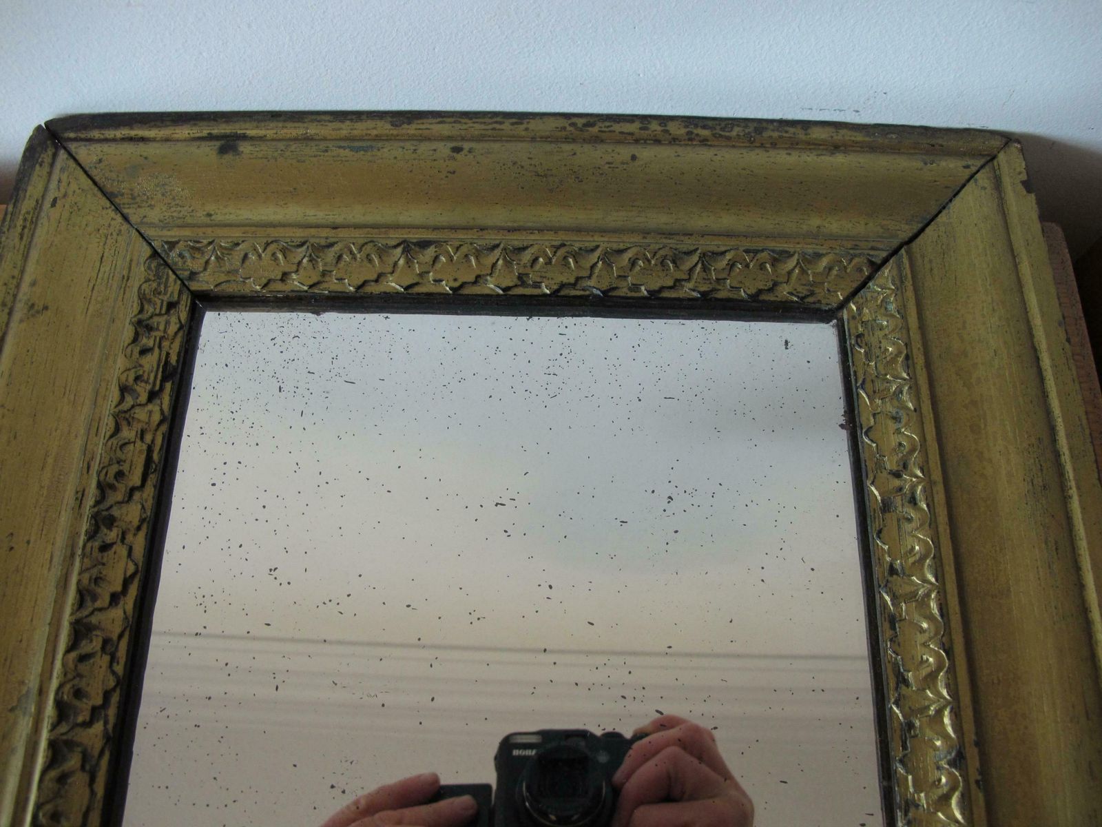 Antique, Arts And Crafts, Rectangular Oak Framed Mirror. Worn Gold Paint   Ready To Hang With New Chain. photo vinterior