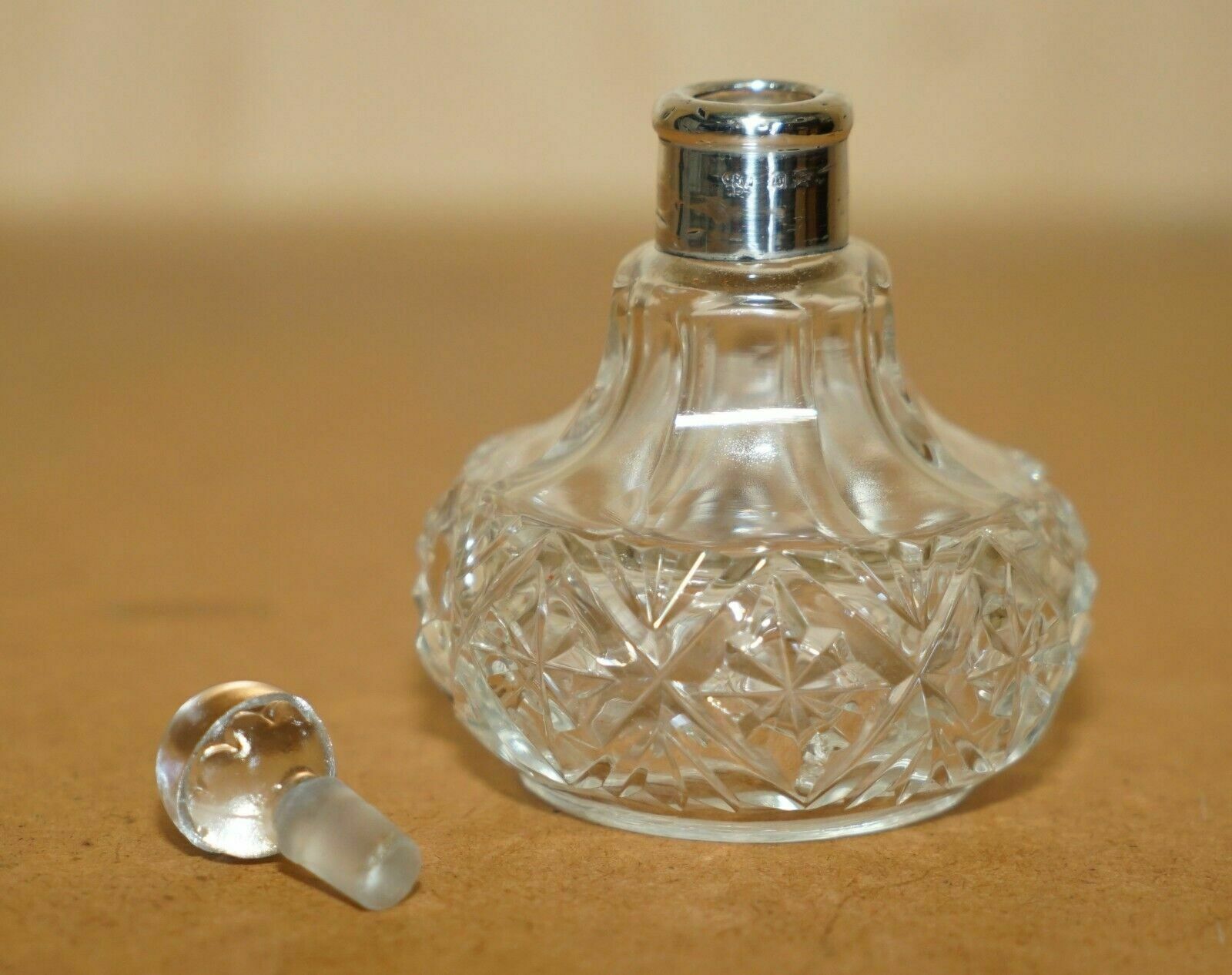 Fine 1929 Art Deco Antique Sterling Silver Perfume Bottle In Cut Glass Crystal photo 245.0