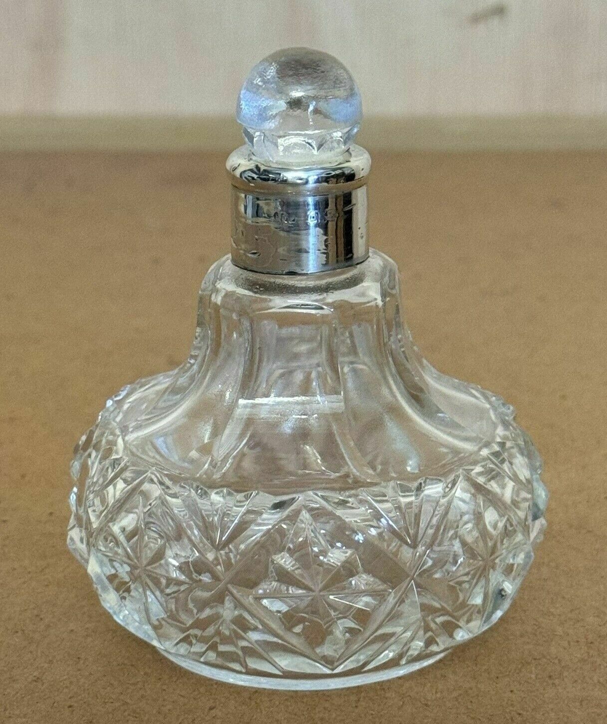 photo furniture Fine 1929 Art Deco Antique Sterling Silver Perfume Bottle In Cut Glass Crystal