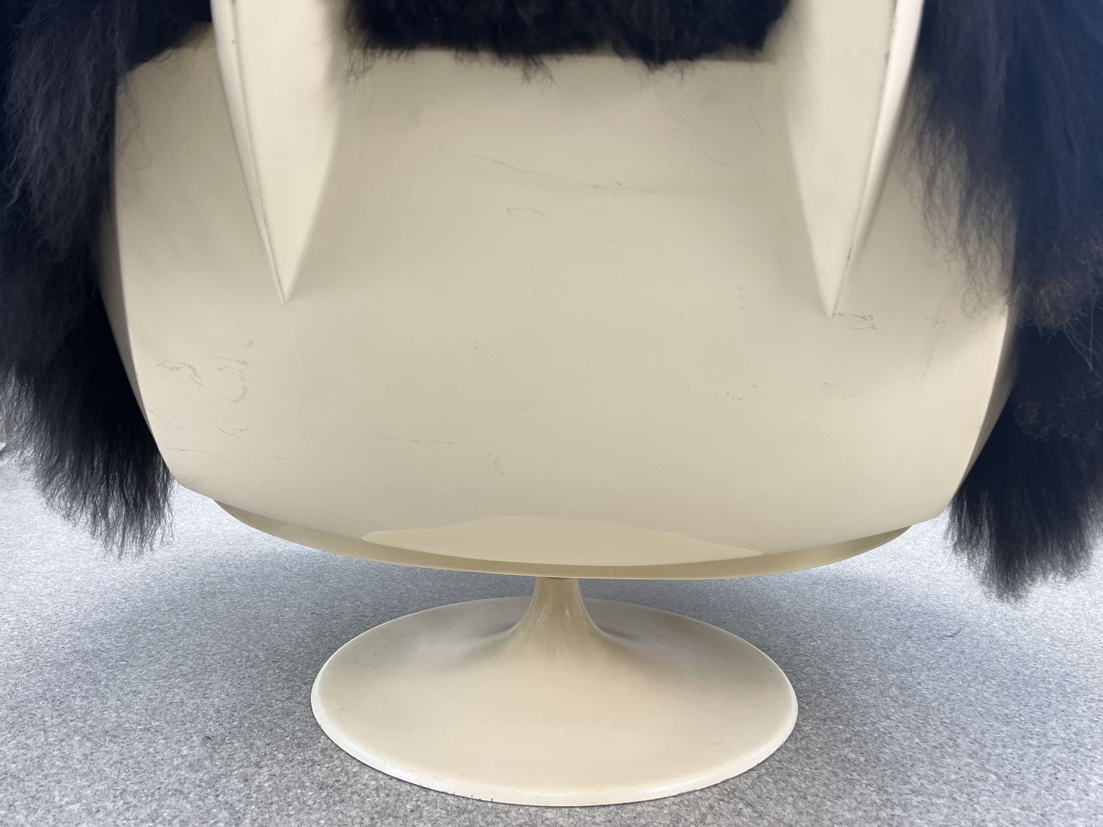 Sheepskin Lurashell Space Age Swivel Chair Chaise Longue Fluffy Furry Yetti photo buy