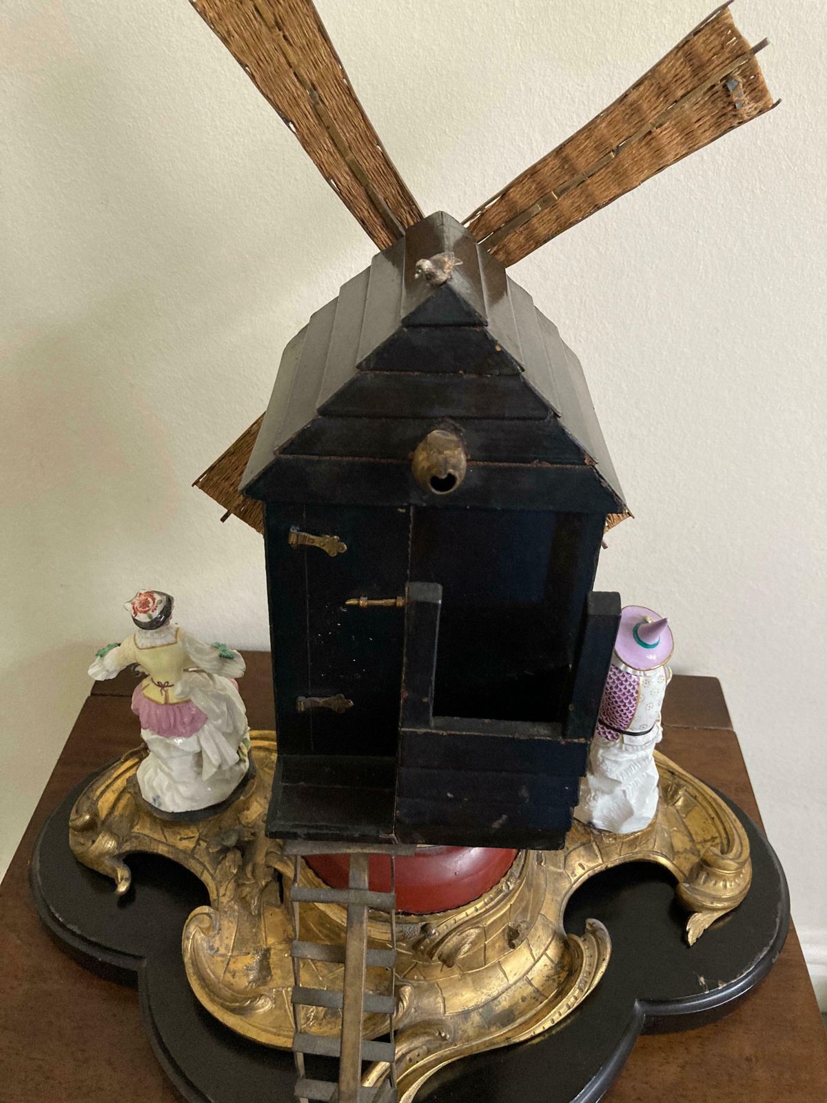 photo vinterior Ormolu Windmill With Meissen Harlequin And Columbine