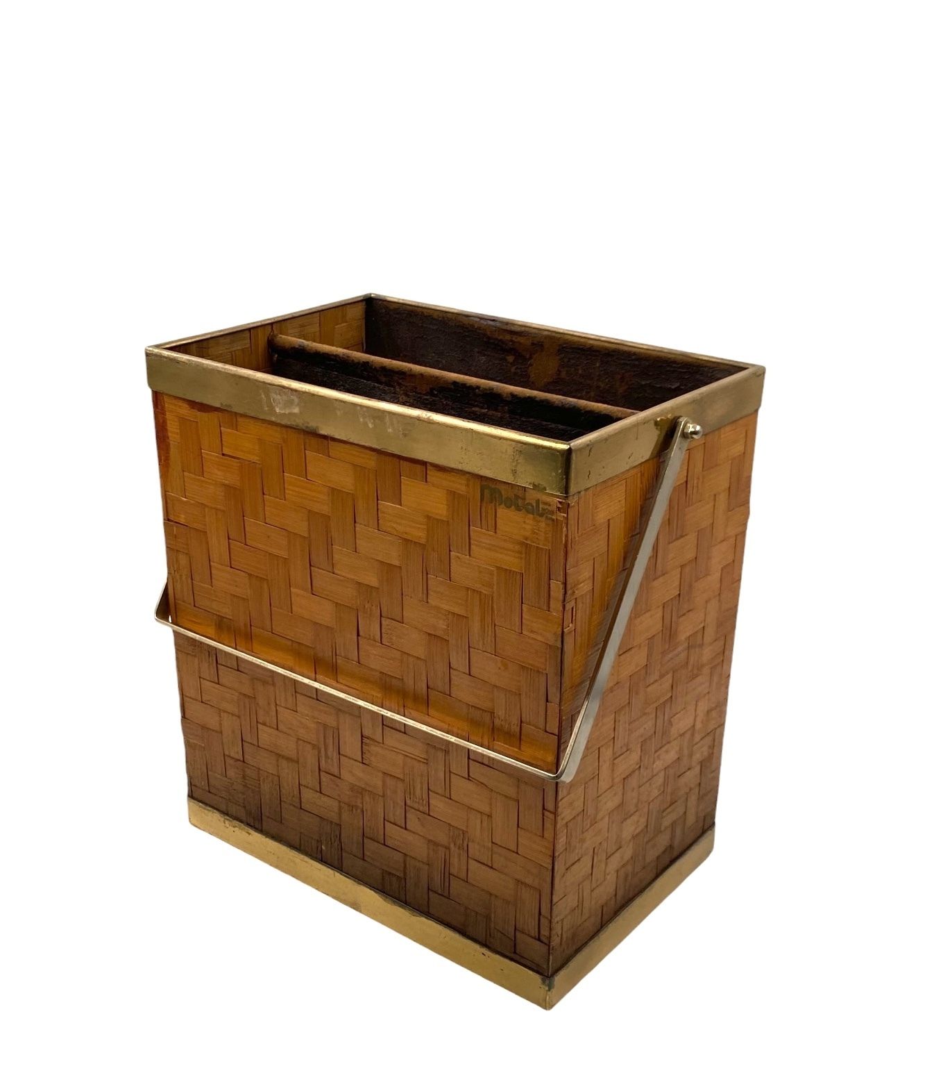 Hollywood Regency Brass And Woven Bamboo Magazine Rack, Metal Linea Nova Italy 1970 photo for sale