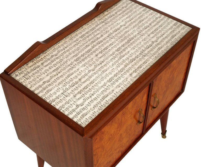 1940s Pair Of Nightstands Paolo Buffa Attributed, Mahogany And Elm Burl Veneered photo for sale