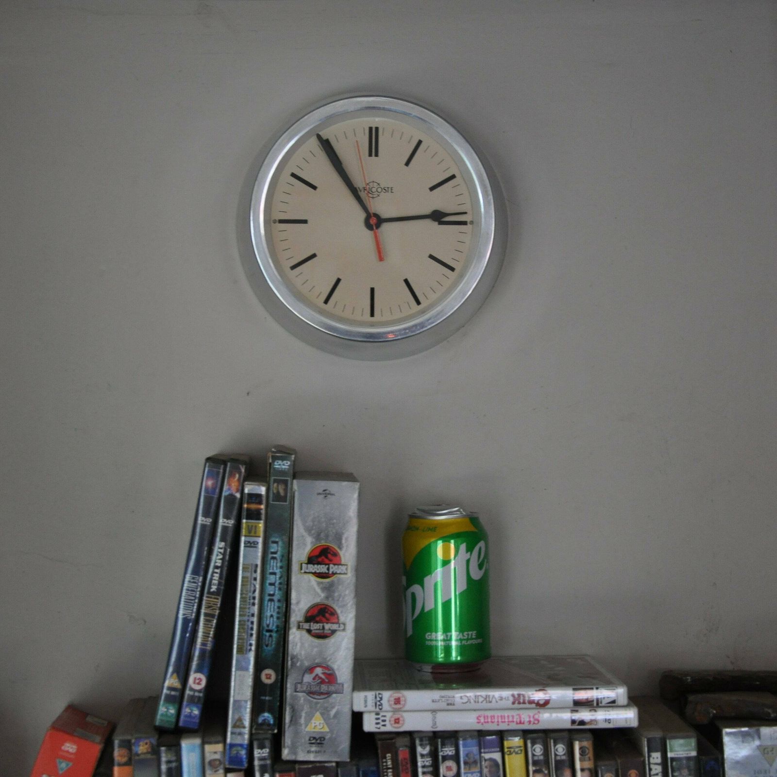 Auricoste Wall Clock In Shiny Aluminium, Last Century, Quartz Battery Mechanism photo buy