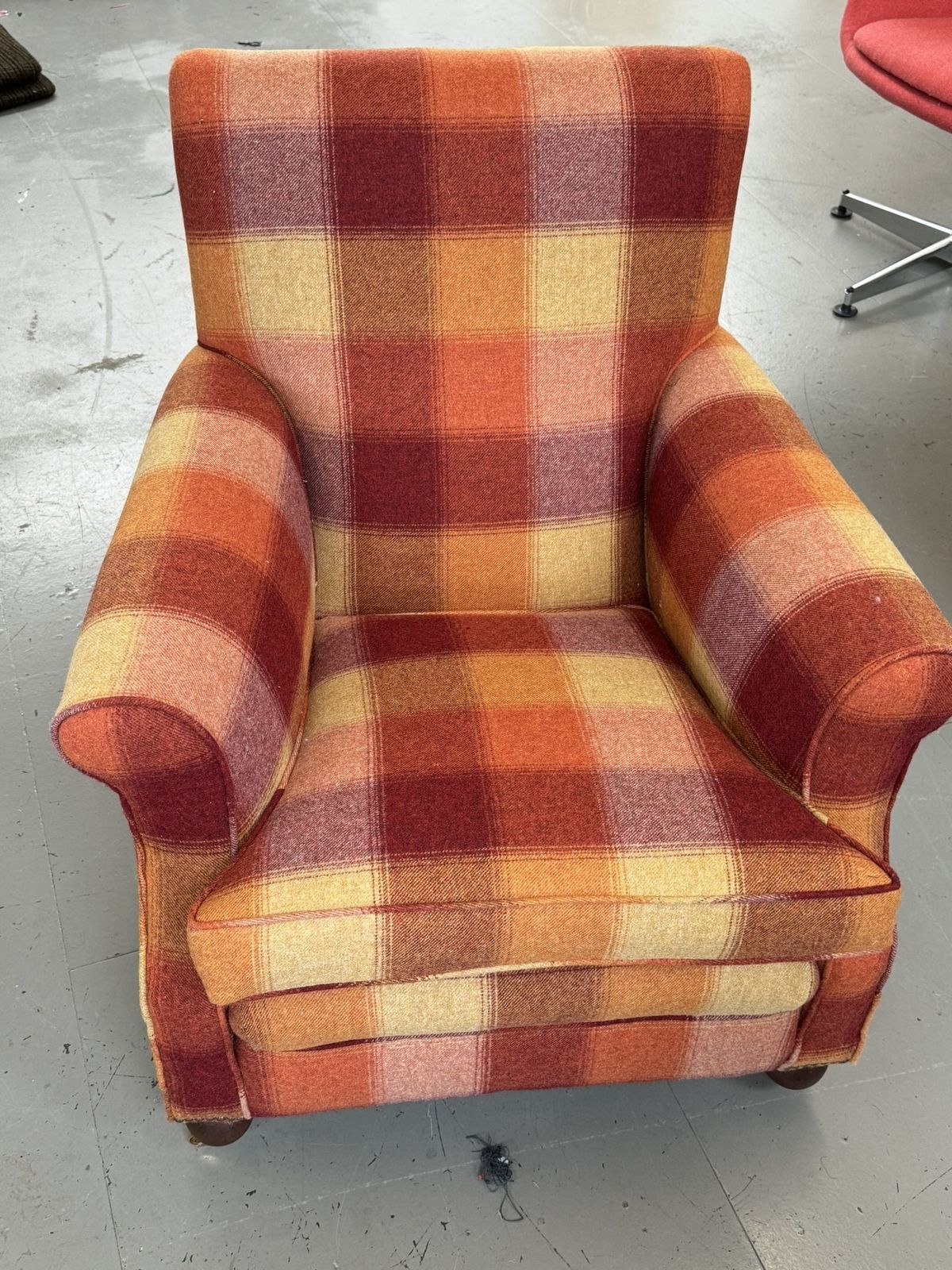 Traditional Gentlemans Club Chair In Laura Ashley Keswick photo vinterior