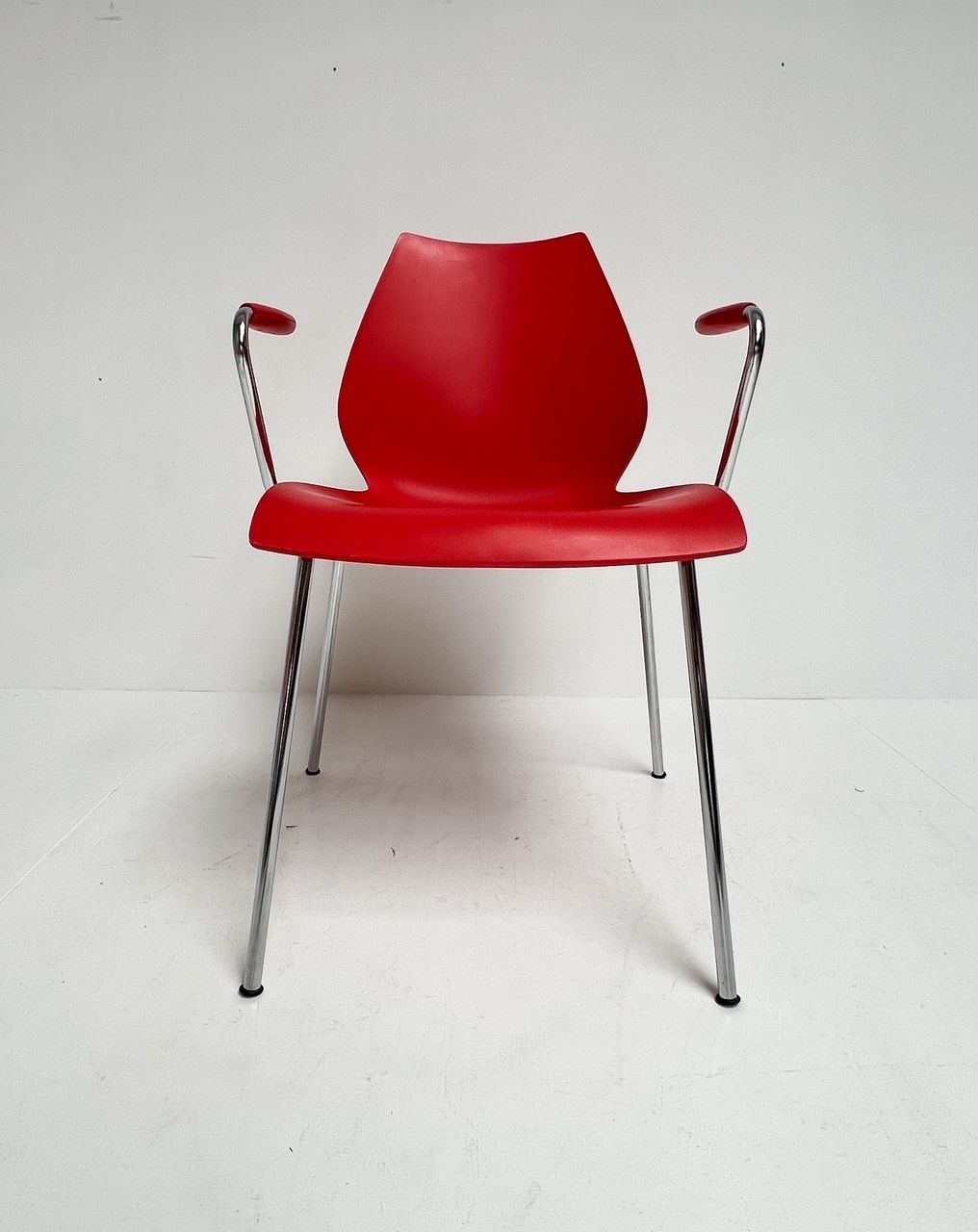Set Of 4 Maui Kartell Chairs By Vico Magistretti, 1980s photo vintage