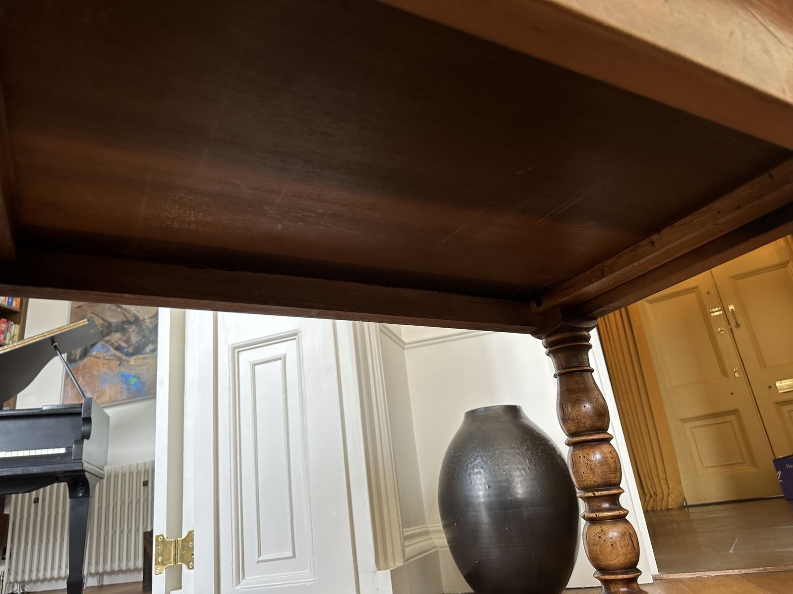 Oak Side Table, Old Style, Superb Quality photo vinterior
