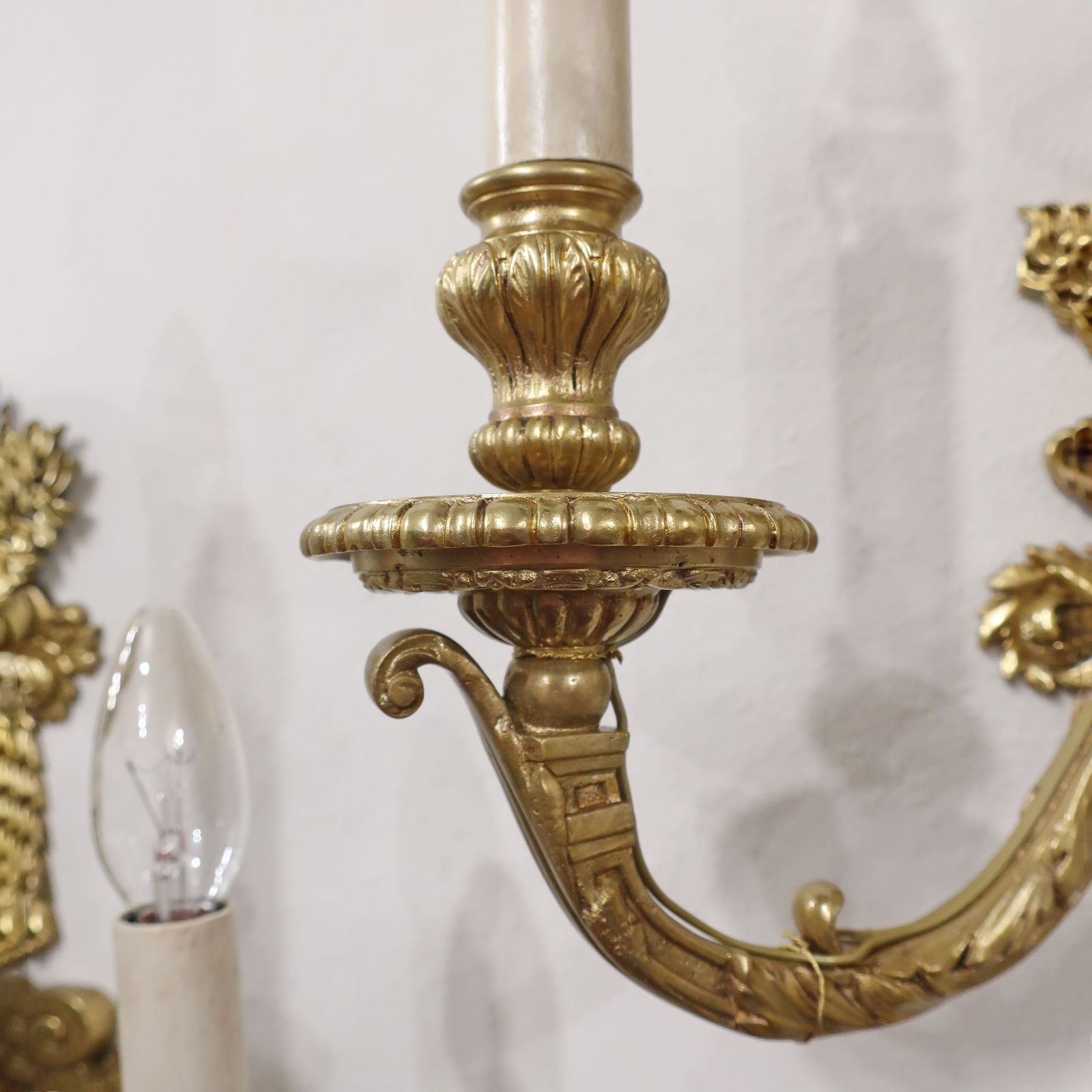 photo furniture Pair Of French Early 19th Century Louis XIV Style Bronze Gilt Wall Lights