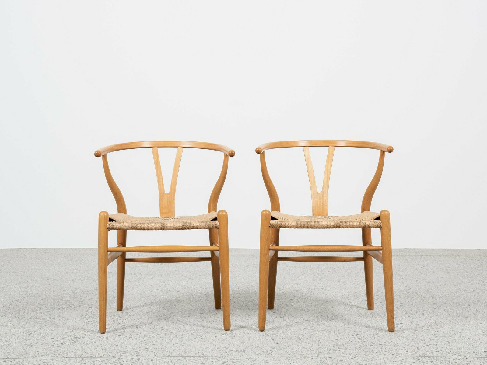 Midcentury Pair Of Original Wishbone Chairs By Hans Wegner For Carl Hansen And Søn photo for sale