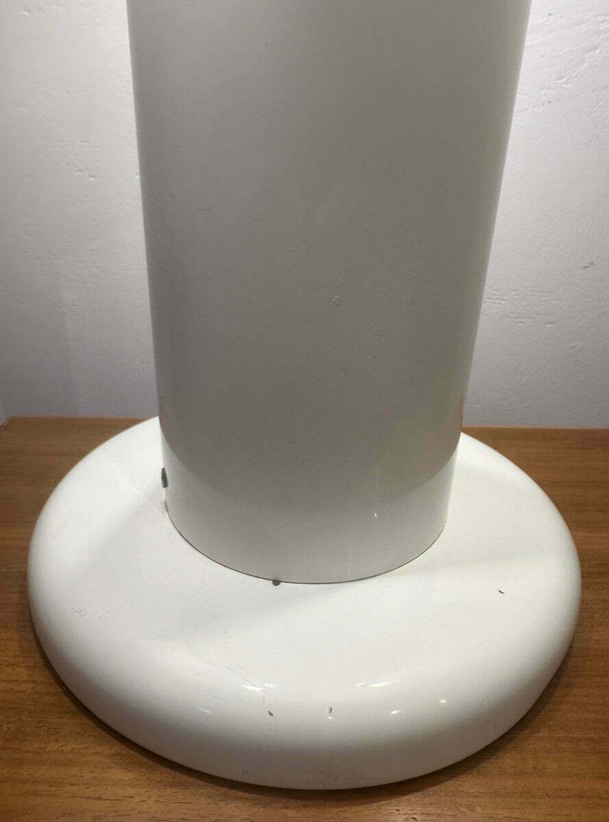photo for sale 1970s Italian Guzzini White Lacquered Metal Table Lamp
