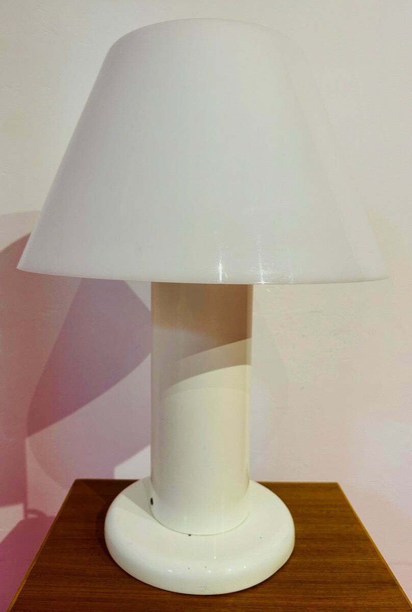 383.0 1970s Italian Guzzini White Lacquered Metal Table Lamp photo