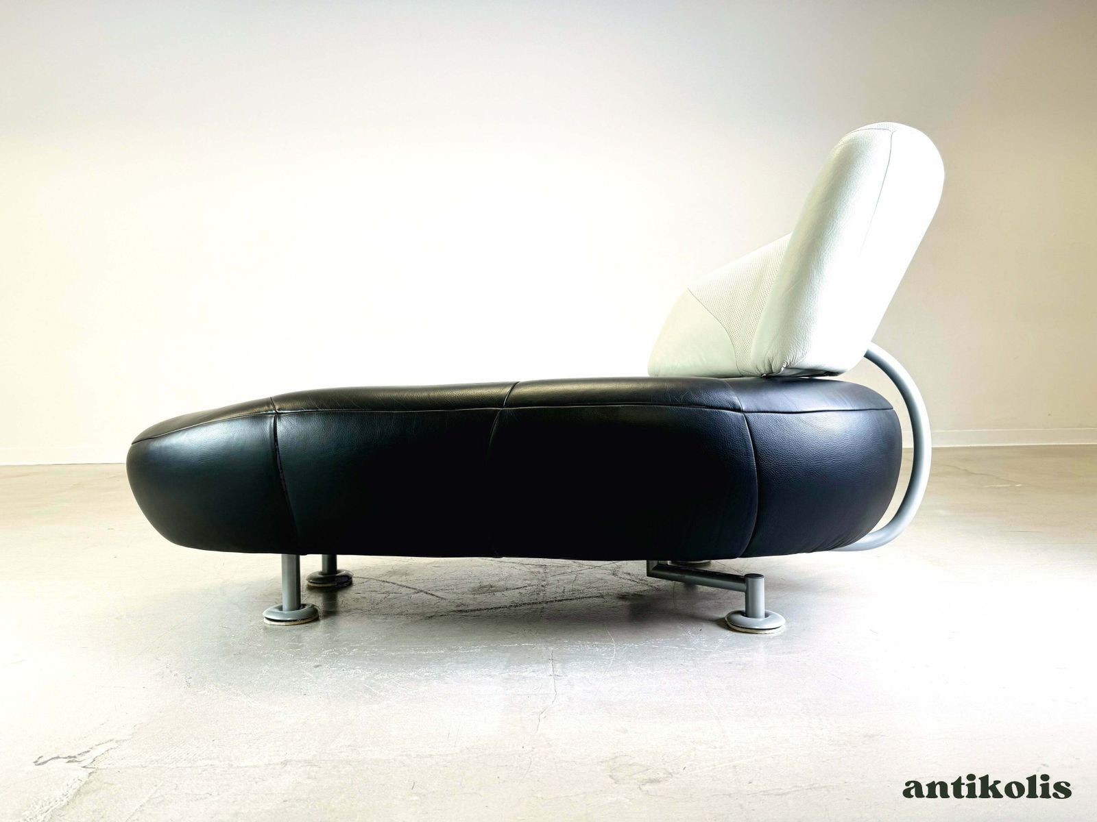 Chaise Longue Kikki Leolux Lounger Chaise Longue Leather Sofa photo 1850.0