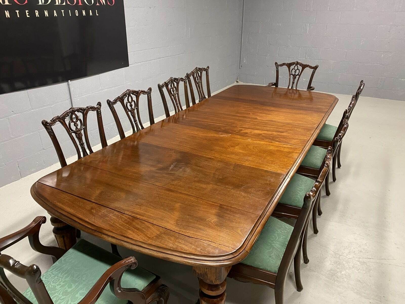 photo vintage 10.2ft Antique Victorian 1837 1901 Cuban Mahogany Dining Table