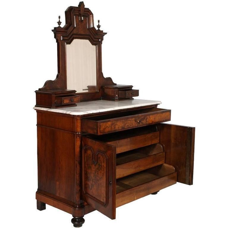 Italian Late Umbertino Walnut Dressing Cabinet ,  By Cucchi & Sola, Turin, Circa 1880 photo vinterior