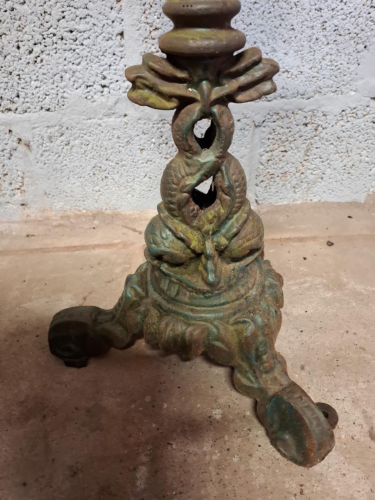 photo furniture 19th Century Victorian Cast Torchere Plant Bust Stand
