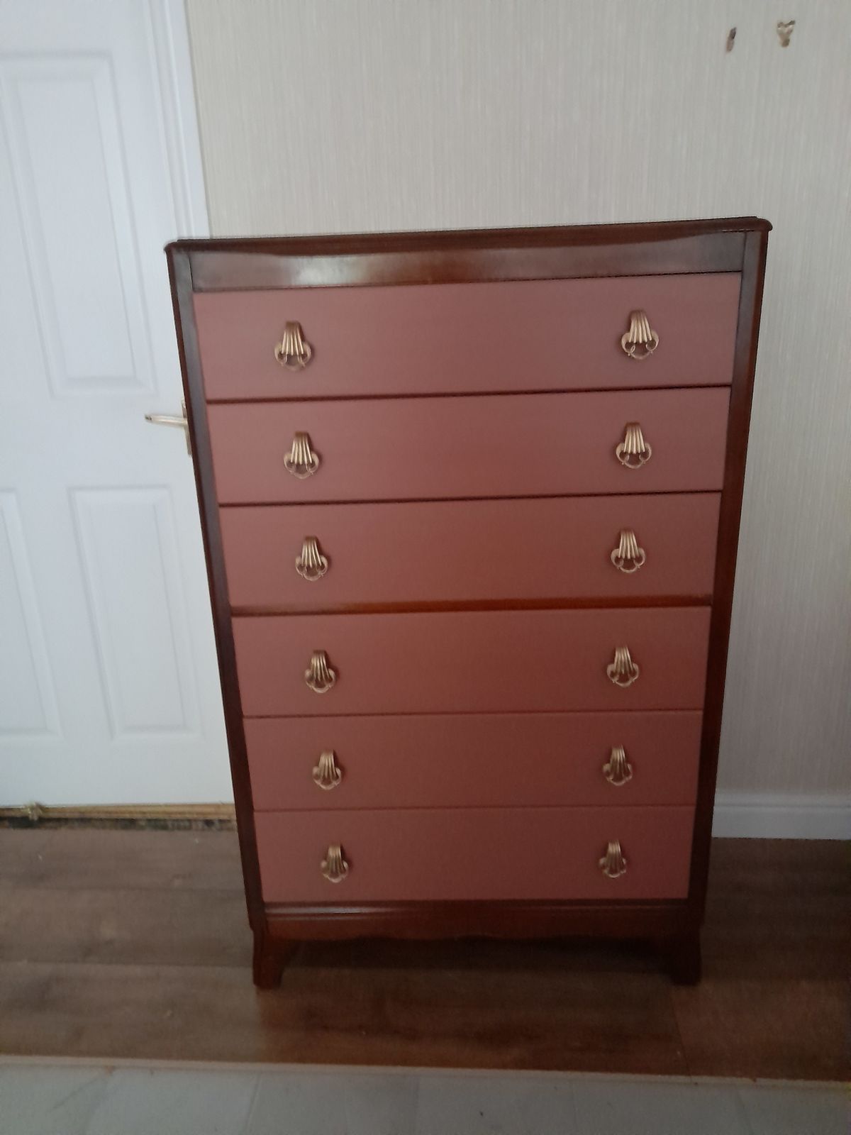 Lady Echinacea. By Lebus. Six Drawer Chest photo vinterior