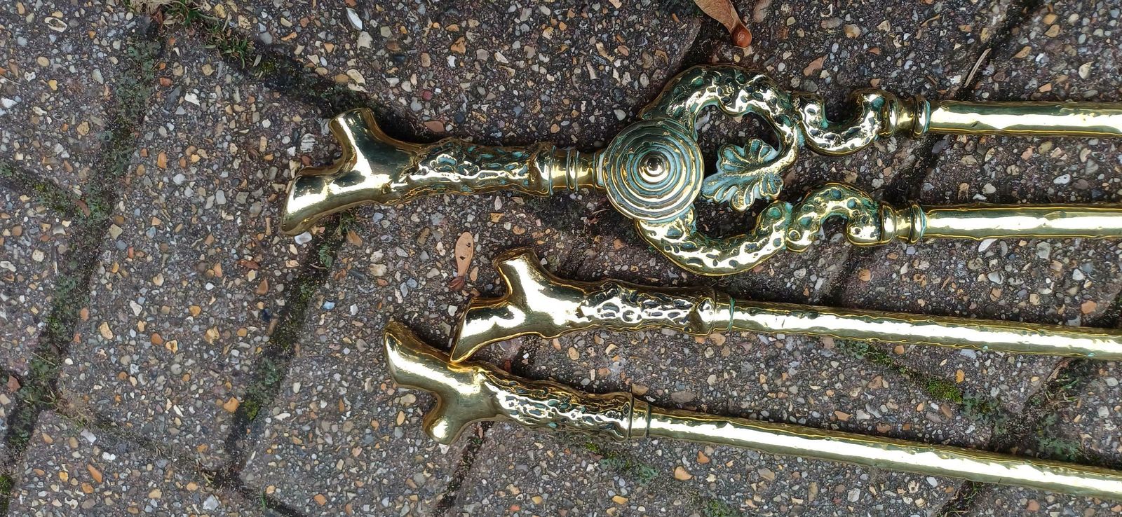 Large Restored Victorian Brass Fender With Matching Fire Irons Superb Quality And Beautifully Preserved photo vintage