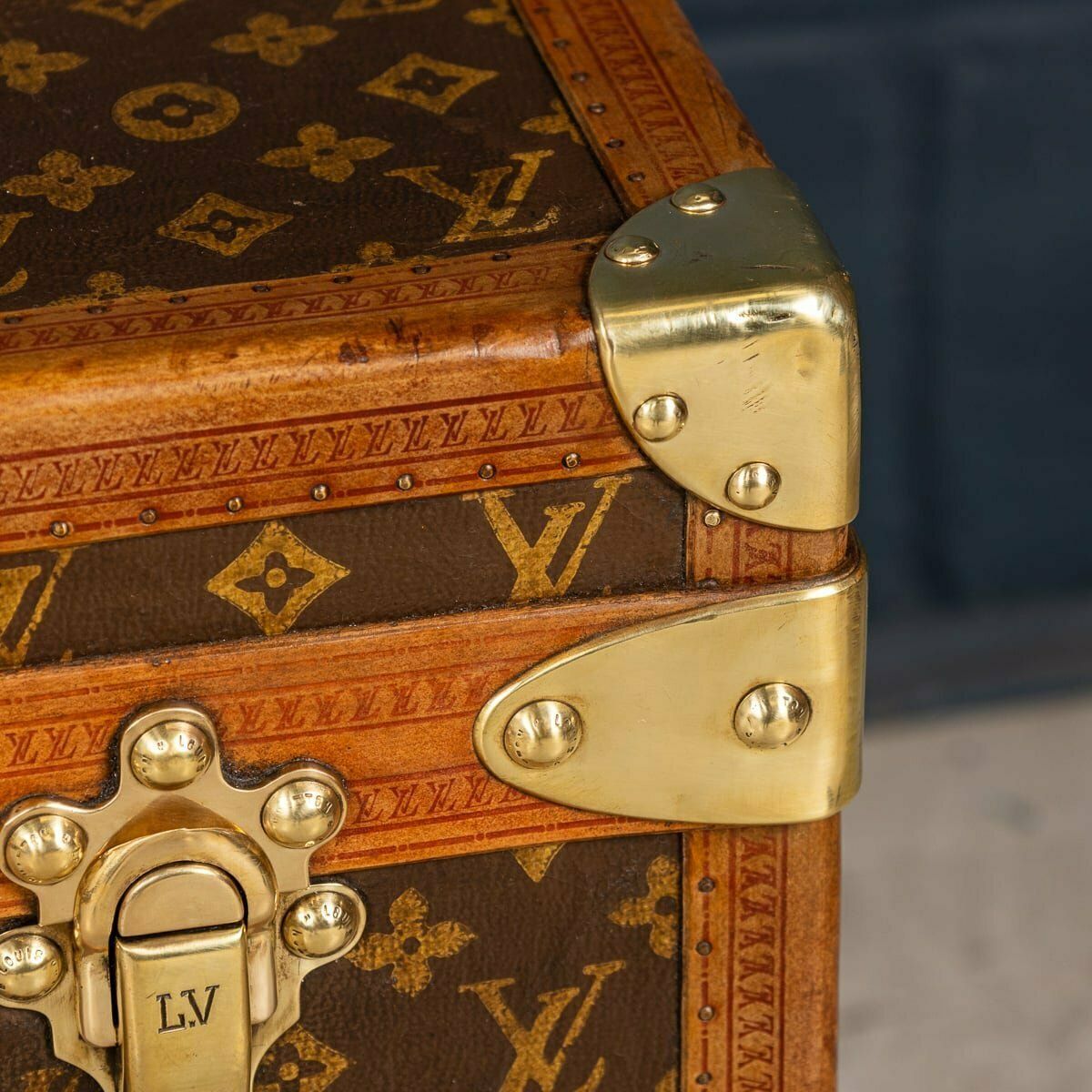 photo vintage 20thc Louis Vuitton Courier Trunk In Monogram Canvas, France C.1930