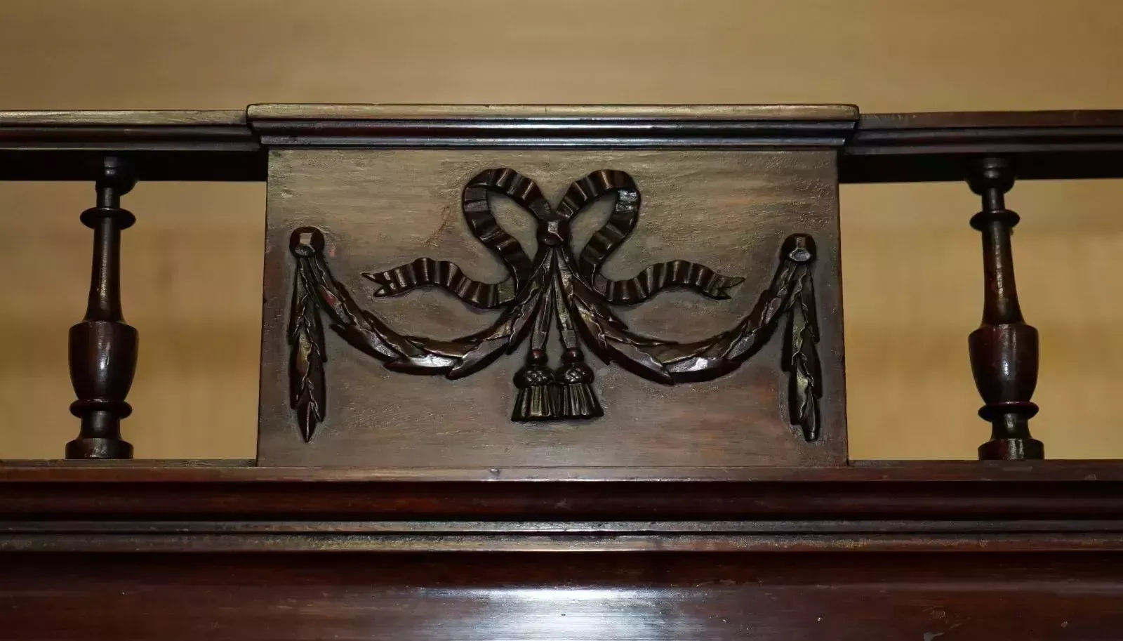 photo vinterior Outstanding 18th Century Antique 1760 Thomas Chippendale Wardrobe Linen Press