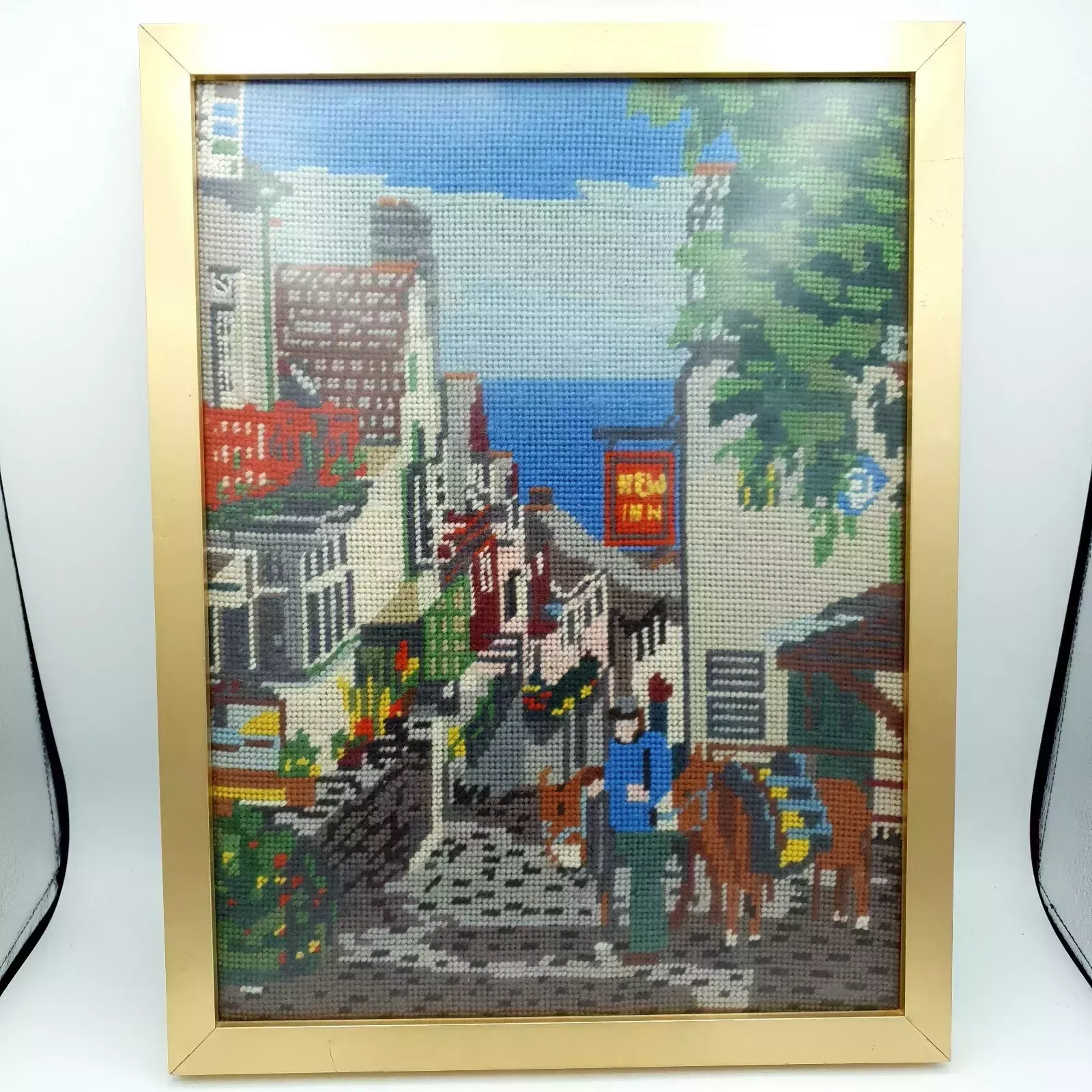 Art Needlepoint, Clovelly, Devon New Inn Hotel Portrait 42.5 X 32.6cm Complete Frame photo