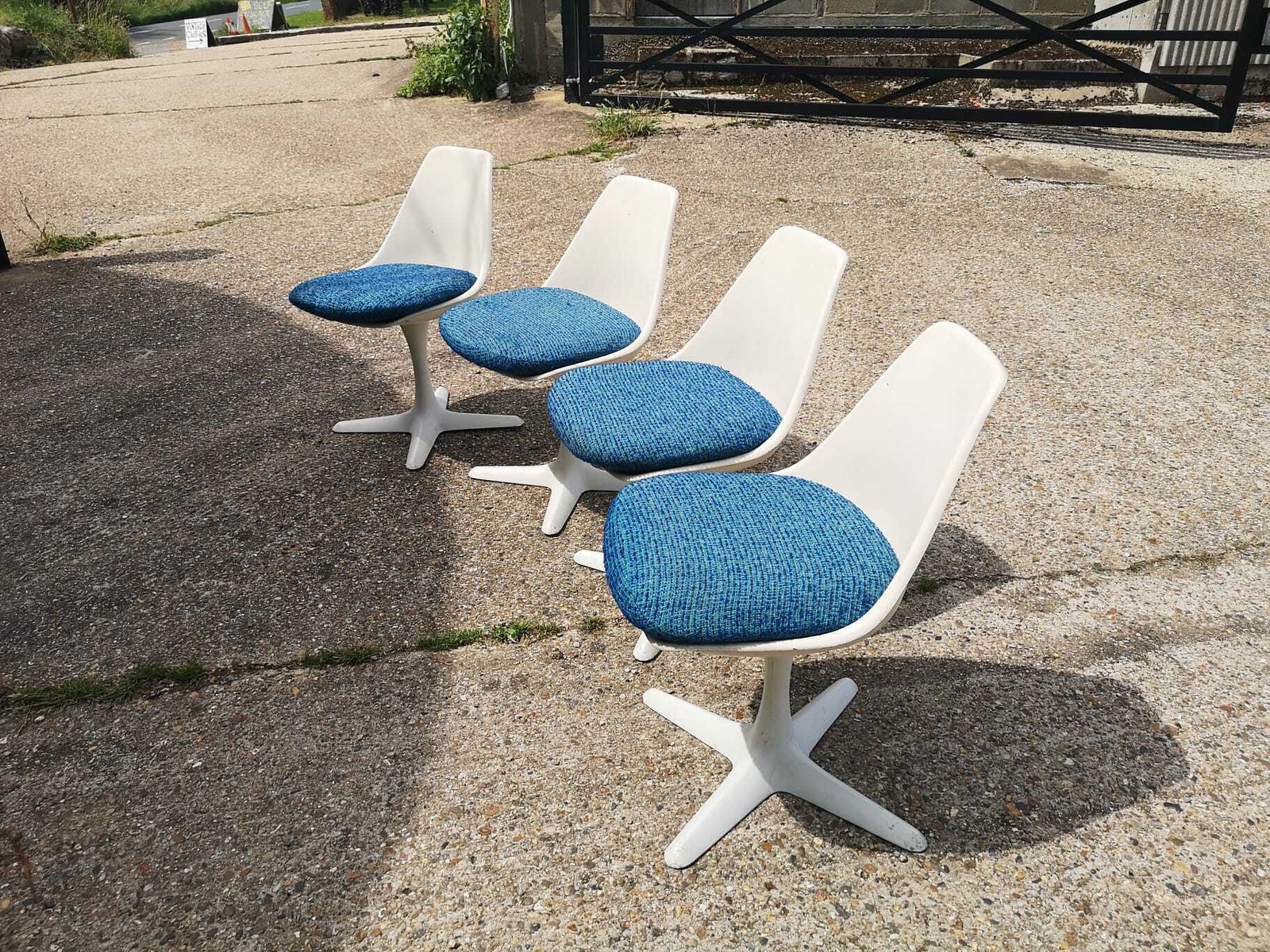 Arkana 115 Set Of 4 Swivel Chairs photo vintage