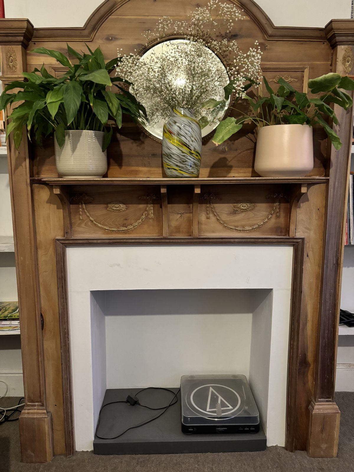 Edwardian Arts And Craft Style Wooden Fireplace Mantle Surround photo 800.0