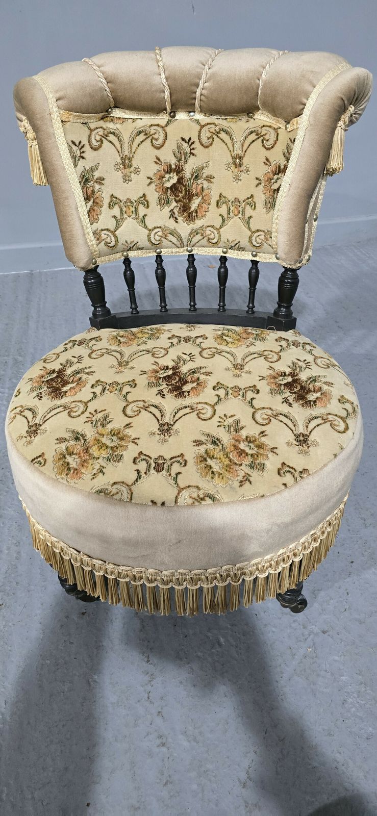 Pretty Edwardian Boudoir Chair photo for sale