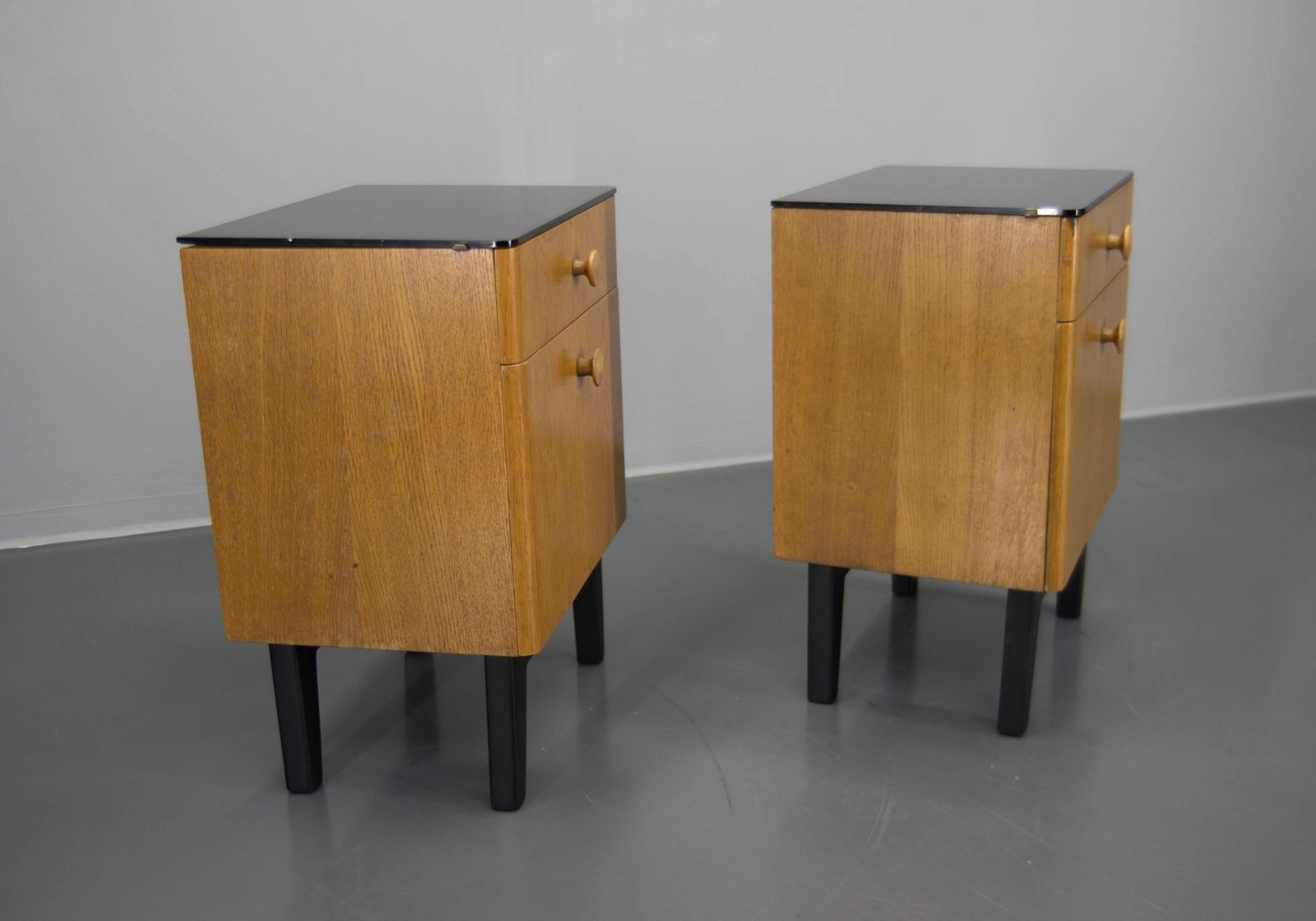 Set Of Two Night Stands By Halabala For Up Zavody, 1950s photo Furniture