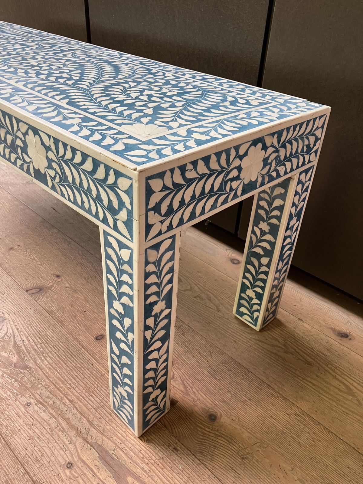 Handmade Bone Inlay Coffee Table – Intricate Blue And White Floral Design photo 600.0