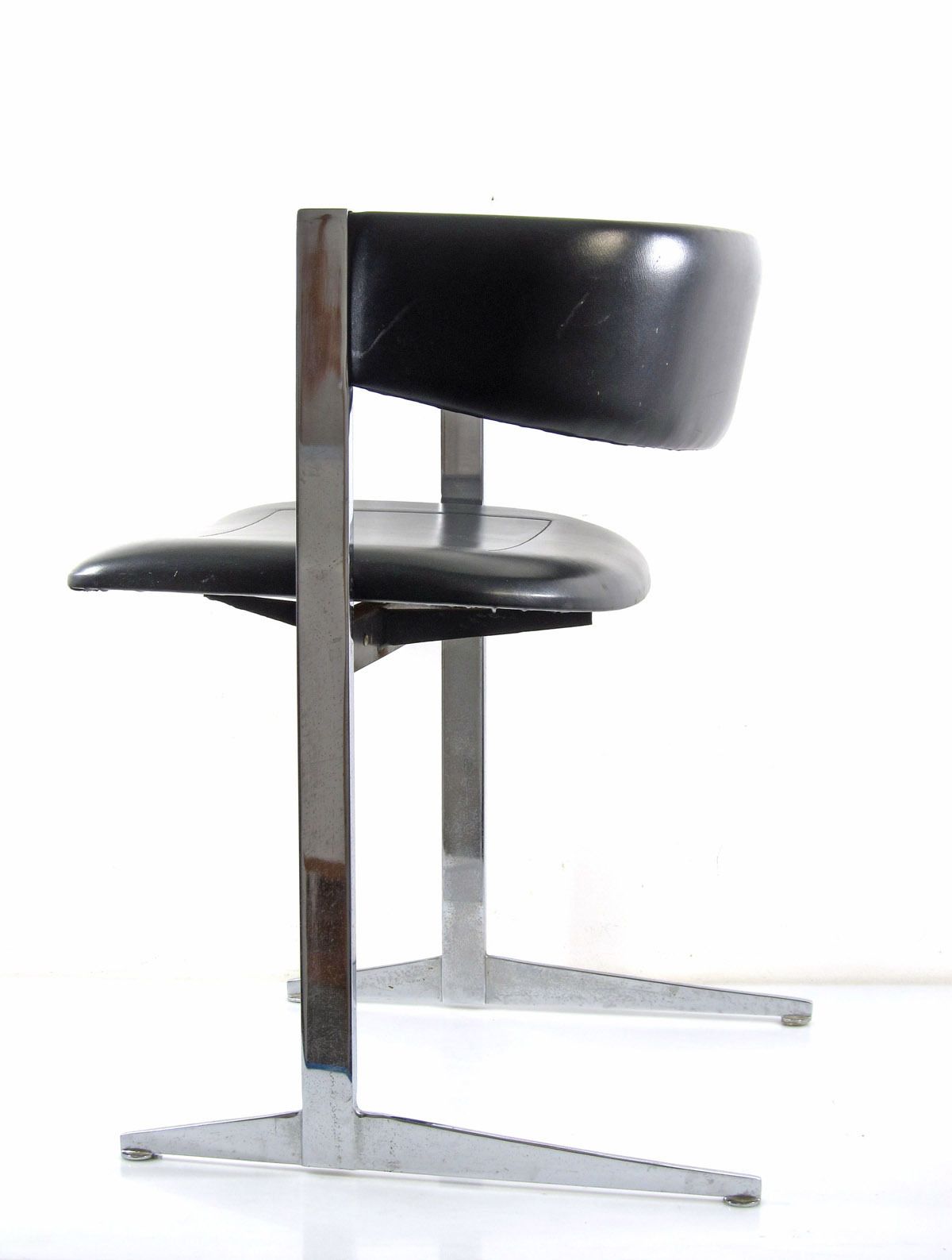 Sixties Chrome Vintage Dining Chairs photo vinterior