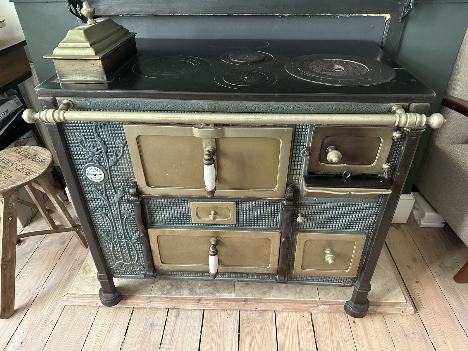 Art Nouveau Cast Iron & Enamel Cooker photo vintage