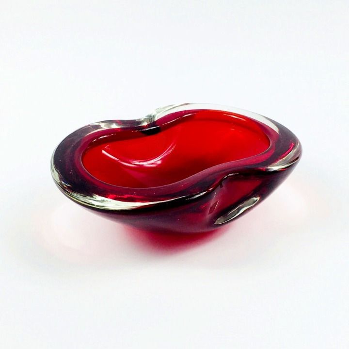 Large Sommerso Murano Glass Bowl Or Vide Poche Attributed To Flavio Poli, Italy, 1960s/1970s