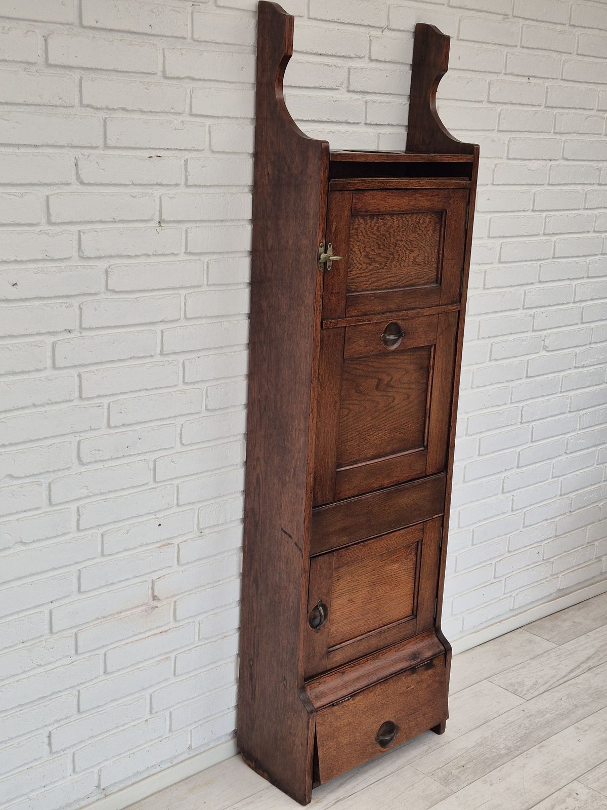 1950s, Scandinavian Design, Wall Cabinet, Original Good Condition, Oak Wood. photo Furniture