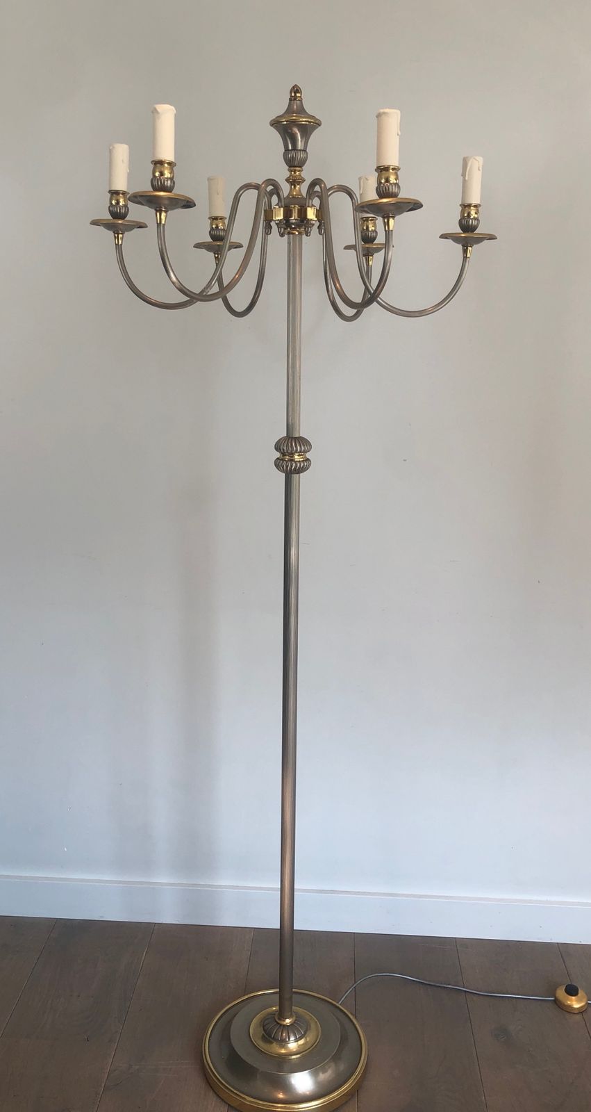 Silver Metal Floor Floor Lamp And 6 Arch Of Light Floor Lamp For Flooring Made Of Silver Plated Metal And Brass With 6 Arm Free Of Light. French Work. photo Lighting