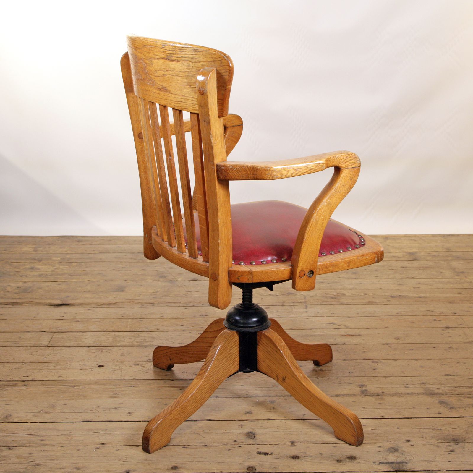 A Fully Restored, Edwardian, Oak, Revolving Armchair, Circa 1910. photo buy