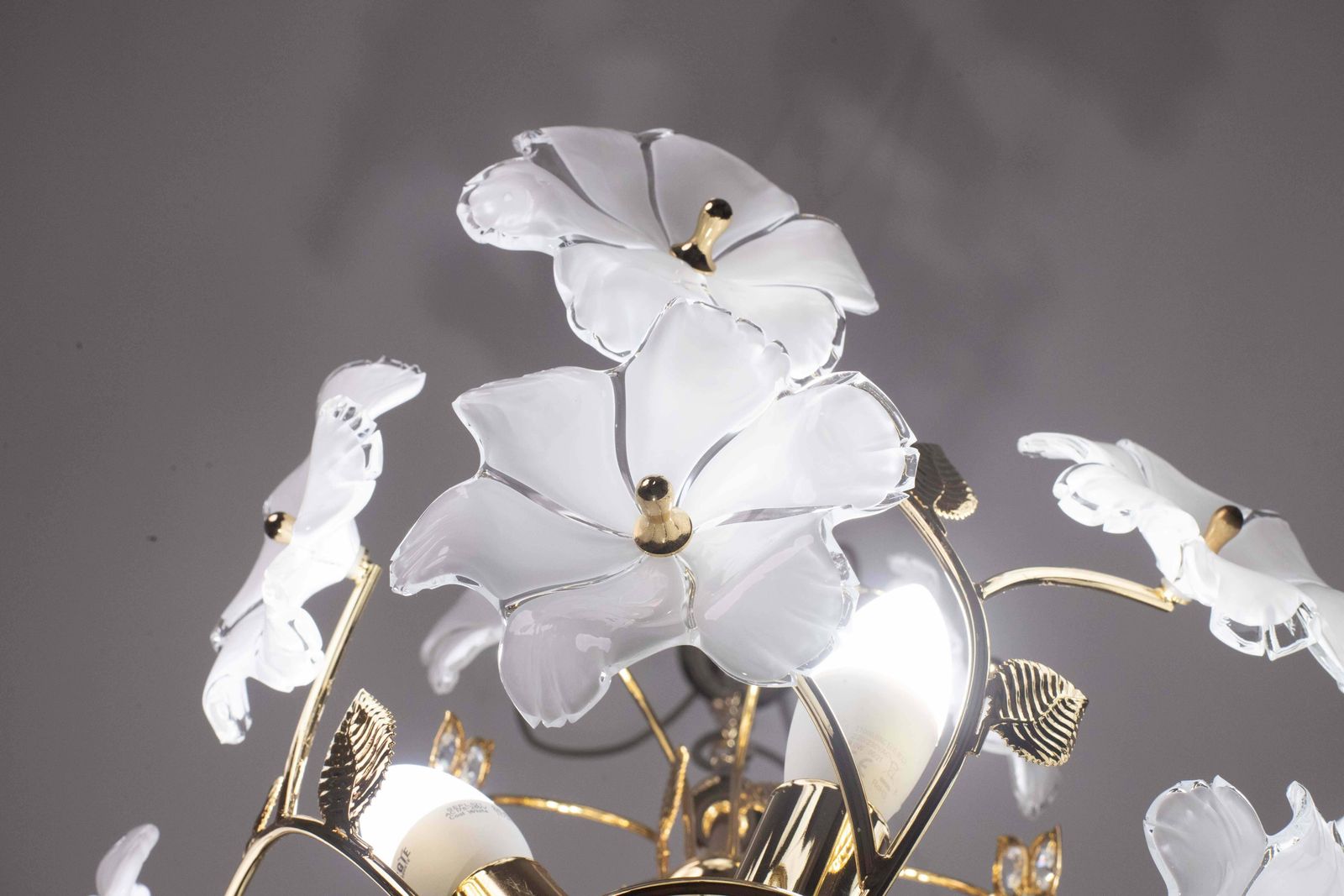 Charming Murano And Crystal Glass Vintage Chandelier White Flowers, 1970s photo vinterior